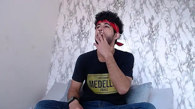 Snapshot of Moon_and_aaron chatting on 17, 2, 2026 Moon and aaron online show from 17, 2, 2026