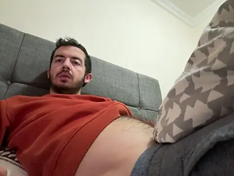 laynufff online show from 1, 4, 2026