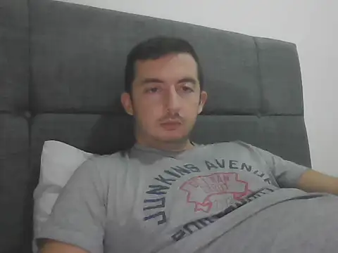 laynufff online show from 15, 10, 2025