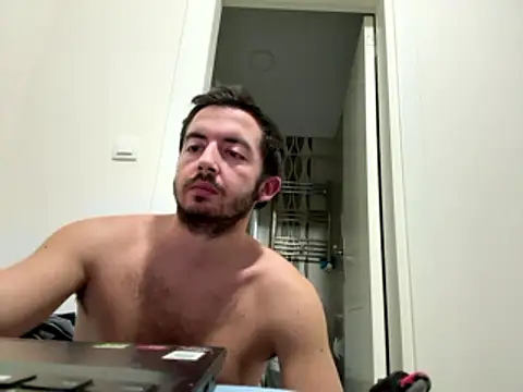 laynufff online show from 17, 1, 2026