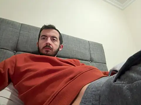 laynufff online show from 9, 3, 2026