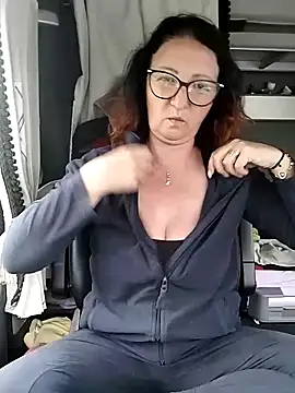 cuplubijoanna online show from 2, 4, 2026