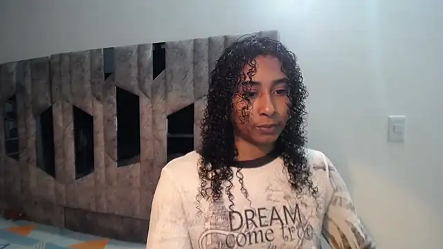 yohatinelly07 online show from 27, 6, 2026