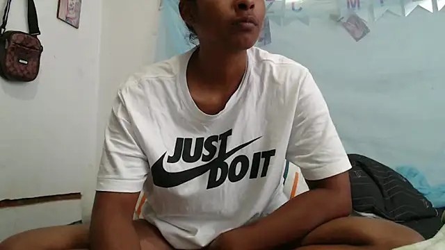 yohatinelly07 online show from 9, 10, 2025