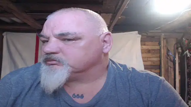 Snapshot of Newfiesausage1972 chatting on 31, 1, 2026 Newfiesausage1972 online show from 31, 1, 2026