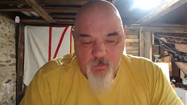 Snapshot of Newfiesausage1972 chatting on 15, 2, 2026 Newfiesausage1972 online show from 15, 2, 2026