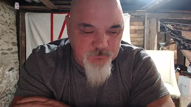 Snapshot of Newfiesausage1972 chatting on 15, 2, 2026 Newfiesausage1972 online show from 15, 2, 2026