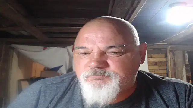 Snapshot of Newfiesausage1972 chatting on 6, 7, 2026 Newfiesausage1972 online show from 6, 7, 2026