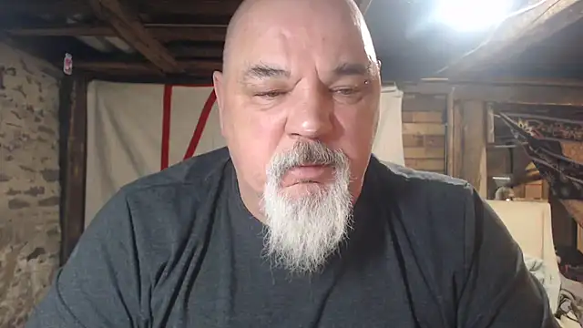 Snapshot of Newfiesausage1972 chatting on 2, 3, 2026 Newfiesausage1972 online show from 2, 3, 2026