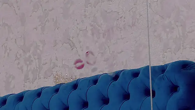 EmmaDevereaux online show from 12, 3, 2025