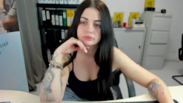 Snapshot of TiffanySweet chatting on 20, 12, 2024 TiffanySweet online show from 20, 12, 2024