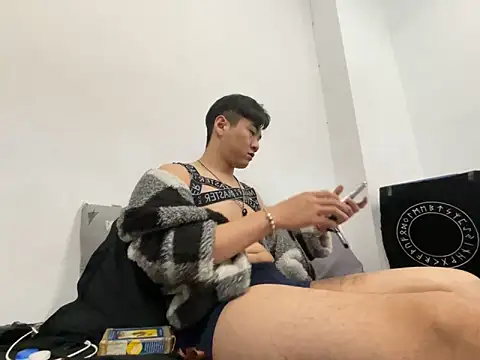 Adam XDZ online show from 4, 4, 2026