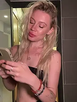 Snapshot of meanexx chatting on 26, 1, 2025 meanexx online show from 26, 1, 2025