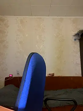 Snapshot of meanexx chatting on 12, 10, 2025 meanexx online show from 12, 10, 2025