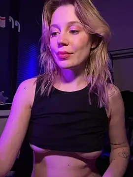 Snapshot of meanexx chatting on 4, 2, 2026 meanexx online show from 4, 2, 2026