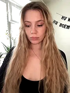 Snapshot of meanexx chatting on 15, 12, 2025 meanexx online show from 15, 12, 2025