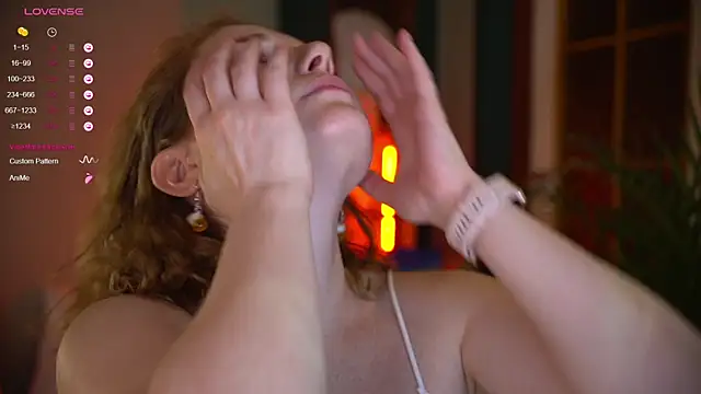 Snapshot of Your_phobia chatting on 10, 10, 2025 Your phobia online show from 10, 10, 2025