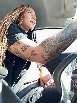 Shuggabutt online show from 12, 9, 2025