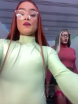 Snapshot of big_girl21cm chatting on 1, 2, 2026 big girl21cm online show from 1, 2, 2026