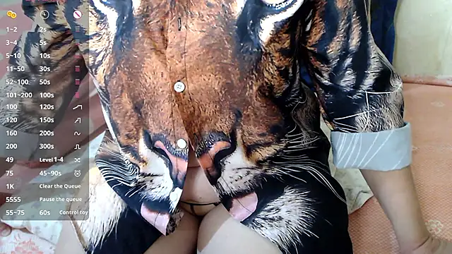 RoseStarr online show from 29, 10, 2025