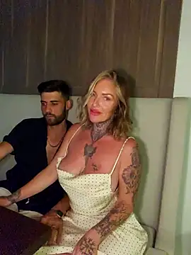 Snapshot of YourMommyBlair chatting on 8, 1, 2026 YourMommyBlair online show from 8, 1, 2026