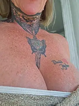 YourMommyBlair online show from 6, 3, 2025