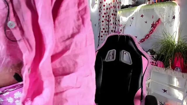 lady sontse  online show from 19, 4, 2026