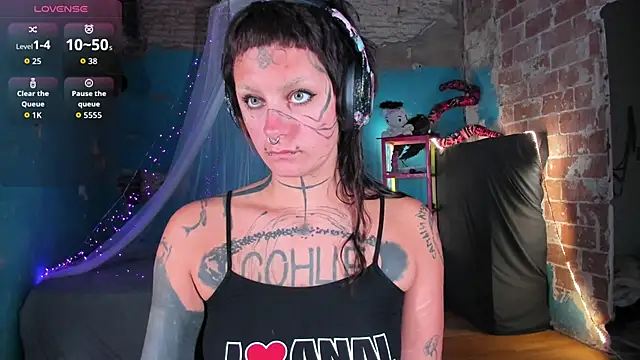 lady sontse  online show from 9, 10, 2025