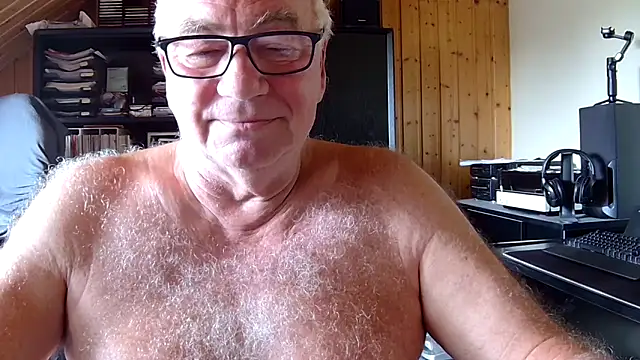 Snapshot of biggandybig chatting on 1, 7, 2026 biggandybig online show from 1, 7, 2026