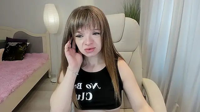 Eva Rosec online show from 22, 3, 2025