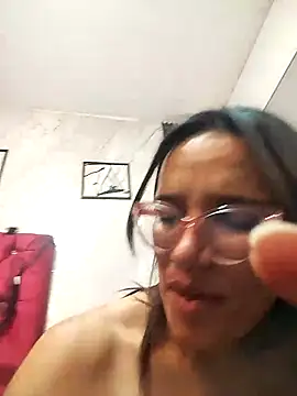 Yaumiko online show from 3, 11, 2025