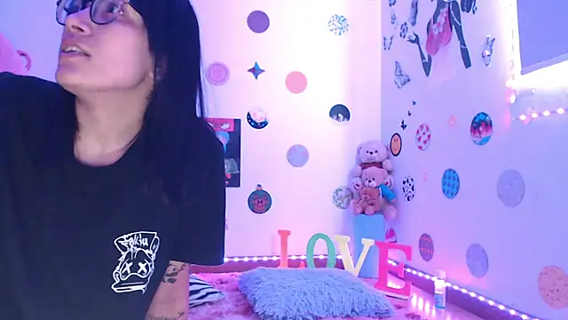 Yaumiko online show from 10, 3, 2025