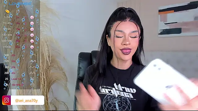 LOISE-XX online show from 10, 9, 2025