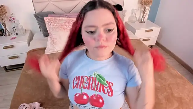 Snapshot of Twwiiggy chatting on 15, 2, 2026 Twwiiggy online show from 15, 2, 2026