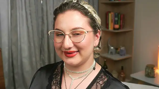 Ximenna Cruz online show from 3, 4, 2026