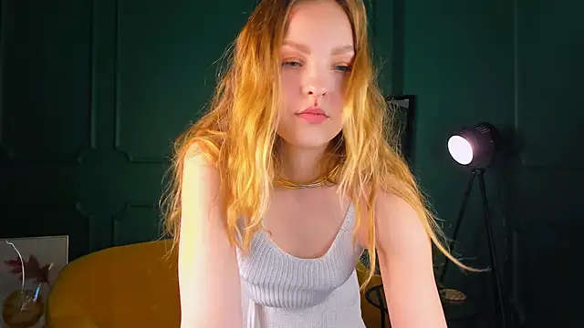 Snapshot of stay_with_alice chatting on 14, 10, 2025 stay with alice online show from 14, 10, 2025