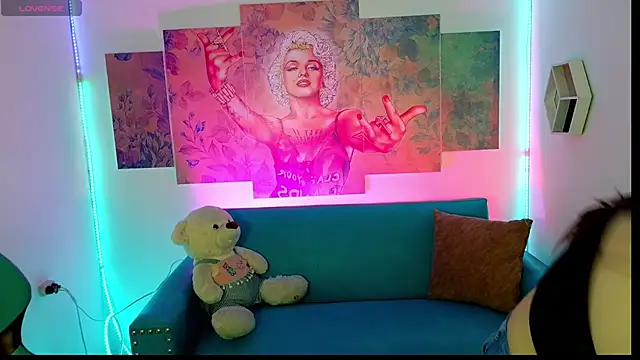 conniejames m online show from 14, 5, 2026