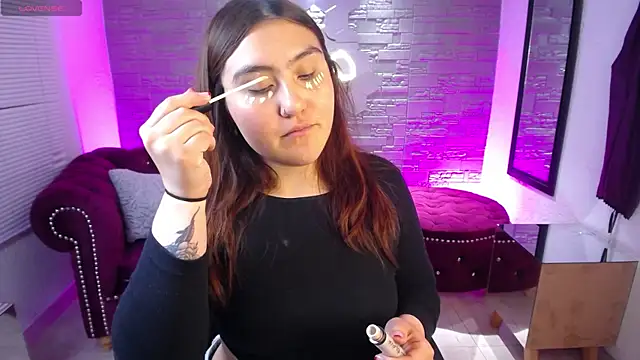 conniejames m online show from 4, 5, 2026