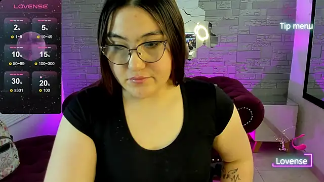 conniejames m online show from 28, 11, 2025