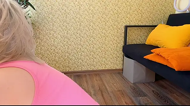 EmmyAmbros online show from 1, 10, 2025