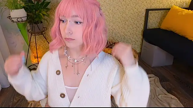 EmmyAmbros online show from 4, 11, 2025