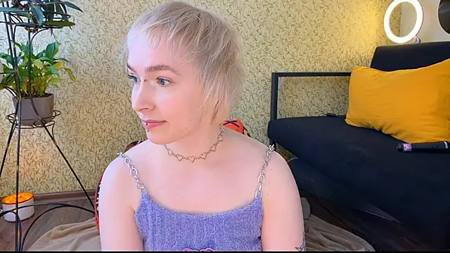 EmmyAmbros online show from 9, 3, 2025