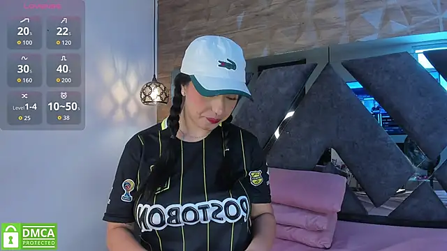 Venus velez  online show from 14, 12, 2025