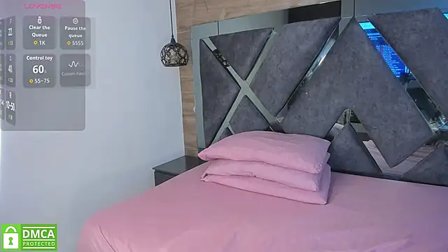 Snapshot of Venus_velez_ chatting on 5, 11, 2025 Venus velez online show from 5, 11, 2025