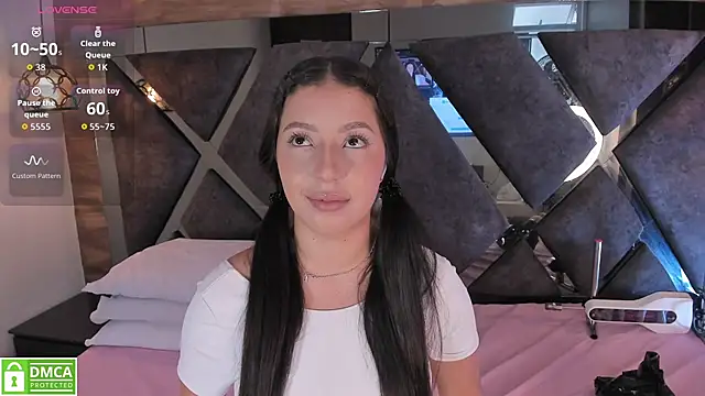 Venus velez  online show from 24, 6, 2026