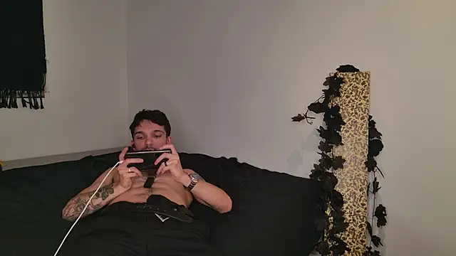 JackDesFeux online show from 4, 11, 2025