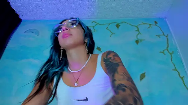 SaturnooStonee online show from 9, 2, 2026