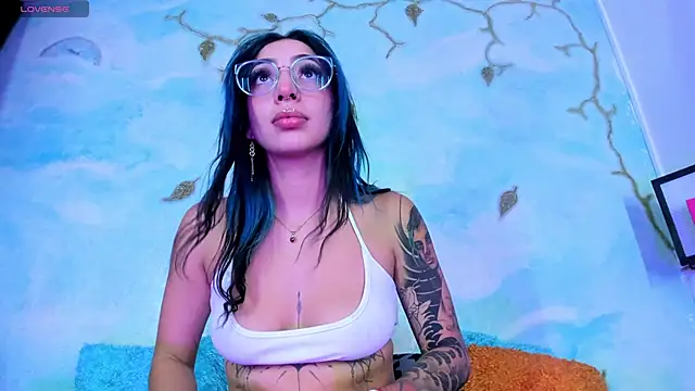 SaturnooStonee online show from 4, 5, 2026