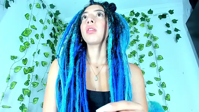 SaturnooStonee online show from 10, 1, 2025