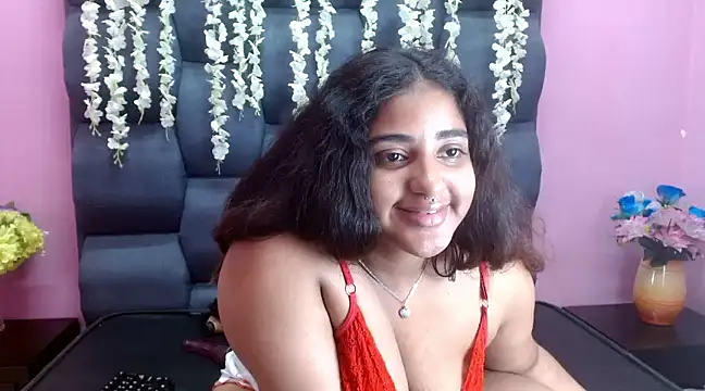 Sofia Hernandez  online show from 1, 3, 2025